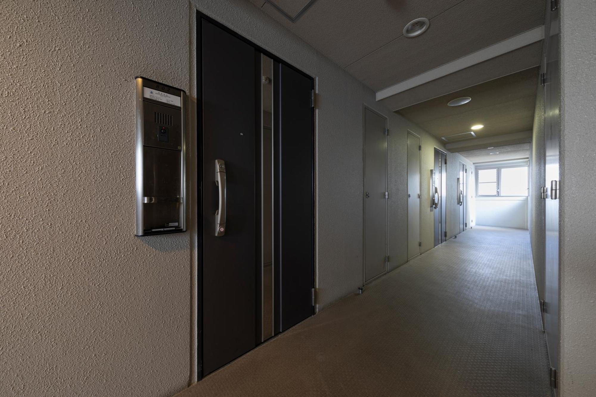 クリスタルコート難波 Apartment Osaka Exterior foto